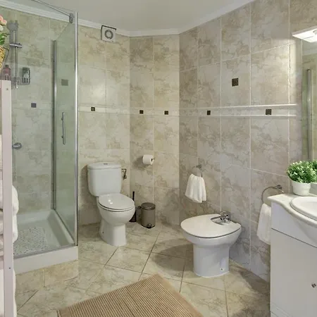 Villa Roses With Swimming Pool & Mountain View *