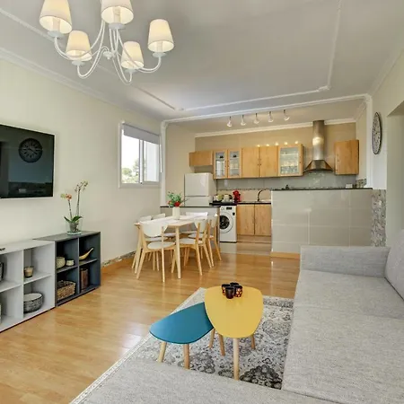 Villa Roses With Swimming Pool & Mountain View