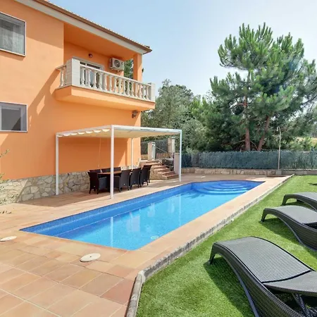 Roses With Swimming Pool & Mountain View Only Familys וילה