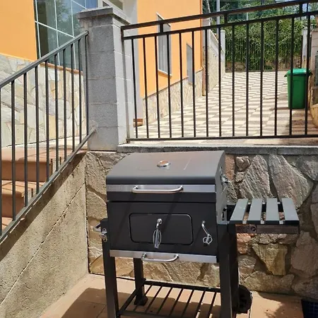 فيلة Roses With Swimming Pool & Mountain View *