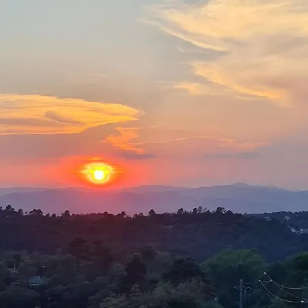 Roses With Swimming Pool & Mountain View Willa *