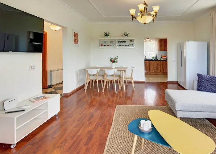 Roses With Swimming Pool & Mountain View Villa Lloret de Mar